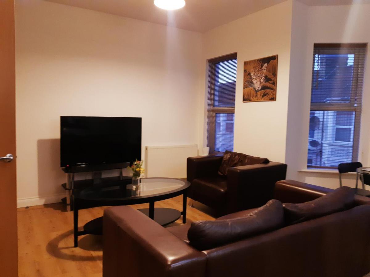 Yarmouth Apartments, Street Permit Parking, Close To Everything, Beach, Pier, Free Wifi Apartment *