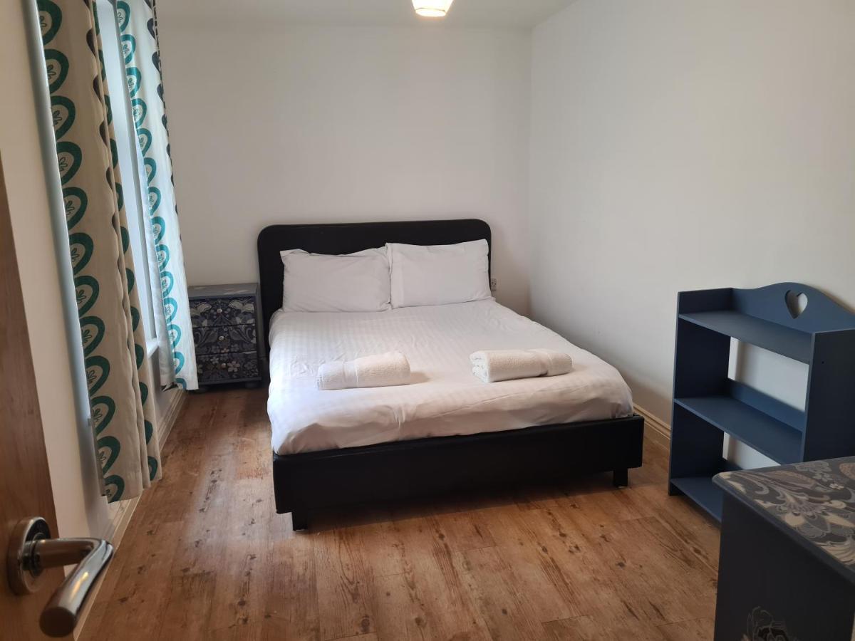 Apartment Yarmouth Apartments, Street Permit Parking, Close To Everything, Beach, Pier, Free Wifi Great Yarmouth