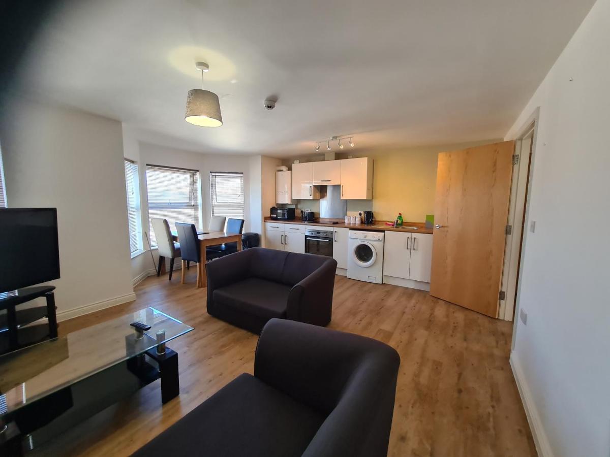Yarmouth Apartments, Street Permit Parking, Close To Everything, Beach, Pier, Free Wifi